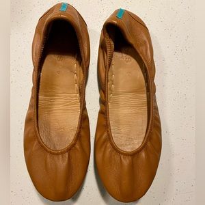 Size 9 Chestnut Tieks